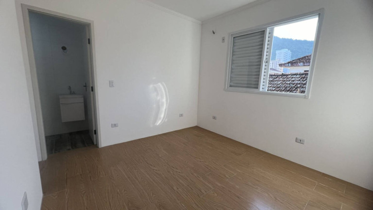 Imagem Casa com 3 Quartos à Venda, 135 m² em Marapé - Santos Imagem Casa com 3 Quartos à Venda, 135 m² em Marapé - Santos