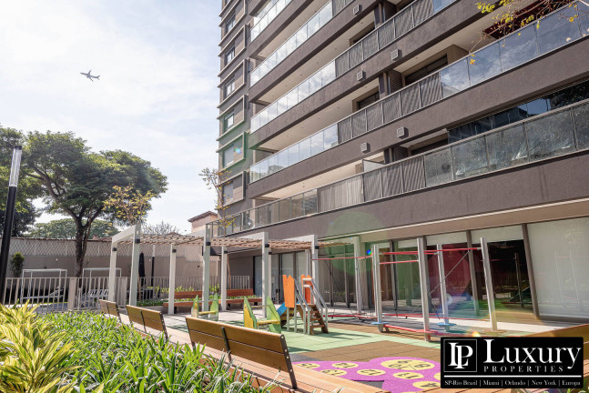 Apartamento com 3 Quartos à Venda, 186 m² em Campo Belo - São Paulo