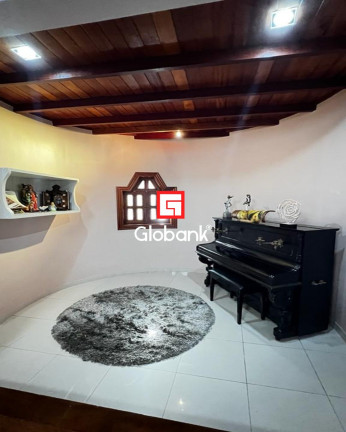 Imagem Casa com 3 Quartos à Venda, 500 m² em Jardim Panorama - Montes Claros Imagem Casa com 3 Quartos à Venda, 500 m² em Jardim Panorama - Montes Claros