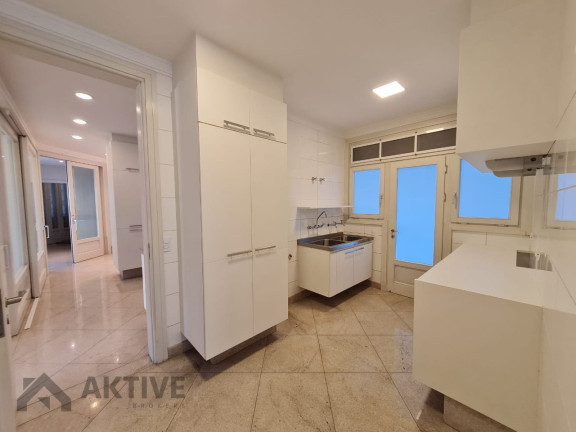 Imagem Casa de Condomínio com 4 Quartos à Venda, 470 m² em Alphaville - Barueri Imagem Casa de Condomínio com 4 Quartos à Venda, 470 m² em Alphaville - Barueri