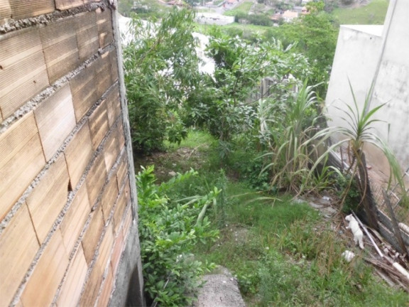 Imagem Casa com 2 Quartos à Venda, 150 m² em Jd. Colonia - Jacareí