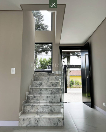 Imagem Sobrado com 3 Quartos à Venda, 185 m² em Santa Felicidade - Curitiba Imagem Sobrado com 3 Quartos à Venda, 185 m² em Santa Felicidade - Curitiba