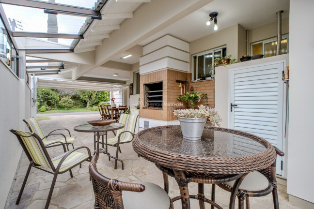 Imagem Casa com 4 Quartos à Venda, 265 m² em São Braz - Curitiba