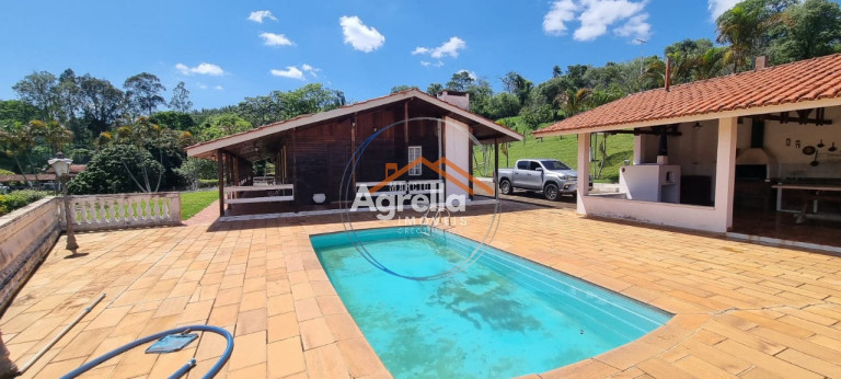 Imagem Imóvel com 3 Quartos à Venda, 200 m² em Zona Rural - Serra Negra Imagem Imóvel com 3 Quartos à Venda, 200 m² em Zona Rural - Serra Negra