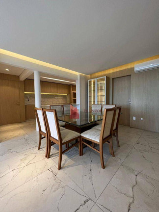 Imagem Apartamento com 4 Quartos à Venda, 141 m² em Centro - Itajaí