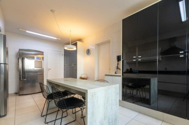 Imagem Imóvel com 4 Quartos à Venda, 350 m² em Campo Belo - São Paulo Imagem Imóvel com 4 Quartos à Venda, 350 m² em Campo Belo - São Paulo