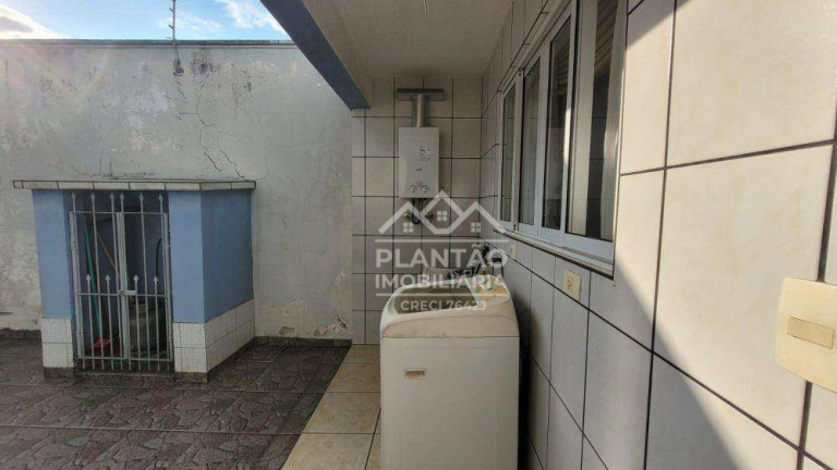 Imagem Sobrado com 3 Quartos à Venda, 169 m² em Boqueirão - Curitiba Imagem Sobrado com 3 Quartos à Venda, 169 m² em Boqueirão - Curitiba
