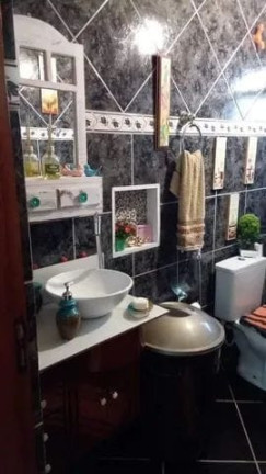 Imagem Casa com 2 Quartos à Venda, 232 m² em Abaete - Taubaté