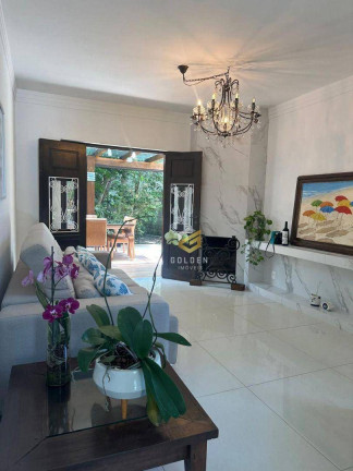 Imagem Casa com 3 Quartos à Venda, 350 m² em Praia Das Taquaras - Balneário Camboriú Imagem Casa com 3 Quartos à Venda, 350 m² em Praia Das Taquaras - Balneário Camboriú