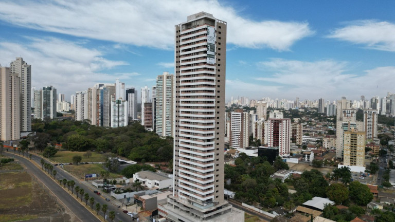 Foto do imóvel Imóvel com 3 Quartos à Venda,  em Jardim Goiás - Goiânia