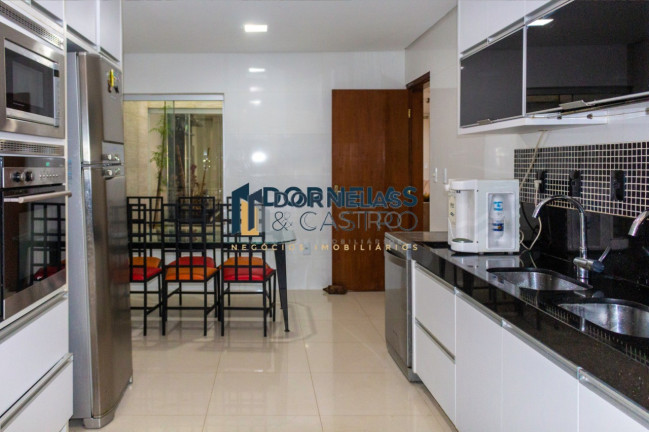 Imagem Casa com 4 Quartos à Venda, 416 m² em Guará I - Brasília Imagem Casa com 4 Quartos à Venda, 416 m² em Guará I - Brasília