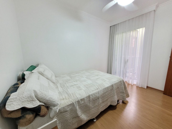 Imagem Casa com 3 Quartos à Venda, 111 m² em Novo Mundo - Curitiba Imagem Casa com 3 Quartos à Venda, 111 m² em Novo Mundo - Curitiba