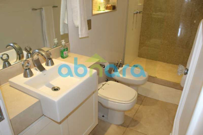 Imagem Apartamento com 3 Quartos à Venda, 180 m² em Copacabana - Rio De Janeiro Imagem Apartamento com 3 Quartos à Venda, 180 m² em Copacabana - Rio De Janeiro