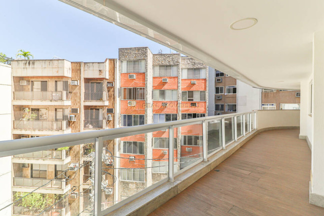 Imagem Apartamento com 4 Quartos à Venda, 179 m² em Lagoa - Rio De Janeiro Imagem Apartamento com 4 Quartos à Venda, 179 m² em Lagoa - Rio De Janeiro
