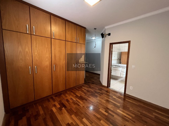 Imagem Casa com 3 Quartos à Venda, 158 m² em Centro - Botucatu Imagem Casa com 3 Quartos à Venda, 158 m² em Centro - Botucatu