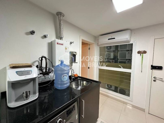 Imagem Apartamento com 4 Quartos para Temporada, 135 m² em Centro - Balneário Camboriú Imagem Apartamento com 4 Quartos para Temporada, 135 m² em Centro - Balneário Camboriú