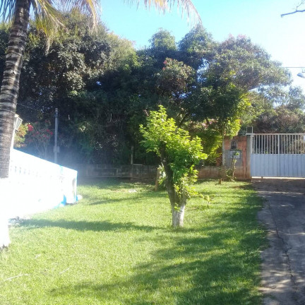 Imagem Chácara com 4 Quartos à Venda, 120 m² em Centro - Boituva