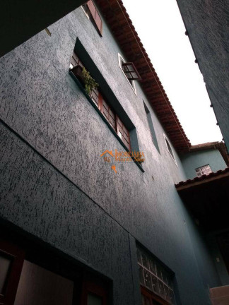 Imagem Sobrado com 3 Quartos à Venda, 270 m² em Vila Hulda - Guarulhos Imagem Sobrado com 3 Quartos à Venda, 270 m² em Vila Hulda - Guarulhos