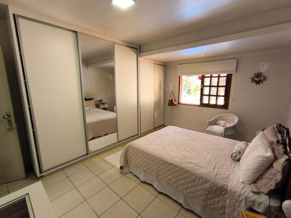 Imagem Casa com 3 Quartos à Venda, 220 m² em Parque Acalanto - Goiania Imagem Casa com 3 Quartos à Venda, 220 m² em Parque Acalanto - Goiania