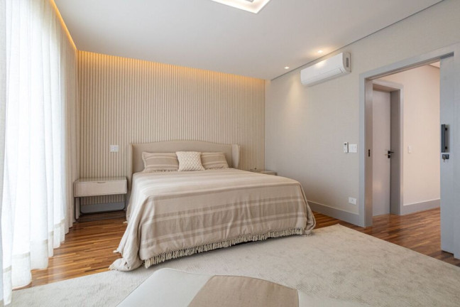 Imagem Casa com 4 Quartos à Venda, em Alphaville - Santana De Parnaíba Imagem Casa com 4 Quartos à Venda, em Alphaville - Santana De Parnaíba