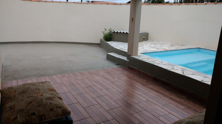 Imagem Casa com 4 Quartos à Venda, 300 m² em Parque Augustus - Itanhaém Imagem Casa com 4 Quartos à Venda, 300 m² em Parque Augustus - Itanhaém