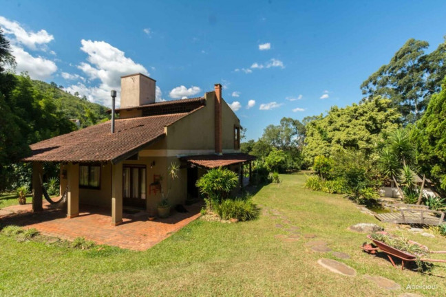 Imagem Imóvel com 3 Quartos à Venda,  em Campo Novo - Porto Alegre