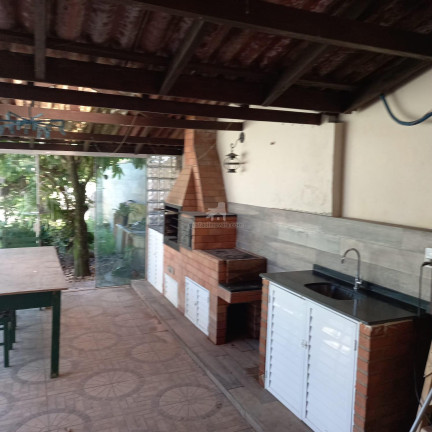 Imagem Casa com 2 Quartos à Venda, 324 m² em Santa Regina - Camboriú