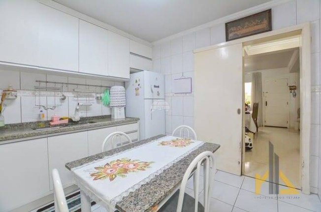 Imagem Sobrado com 3 Quartos à Venda, 134 m² em Fanny - Curitiba