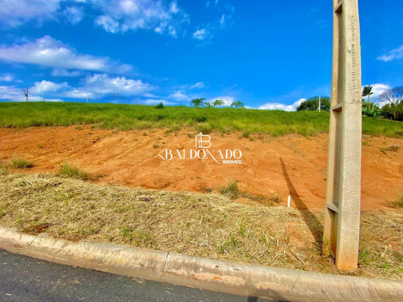 Terreno à Venda, 200 m² em Centro - Extrema