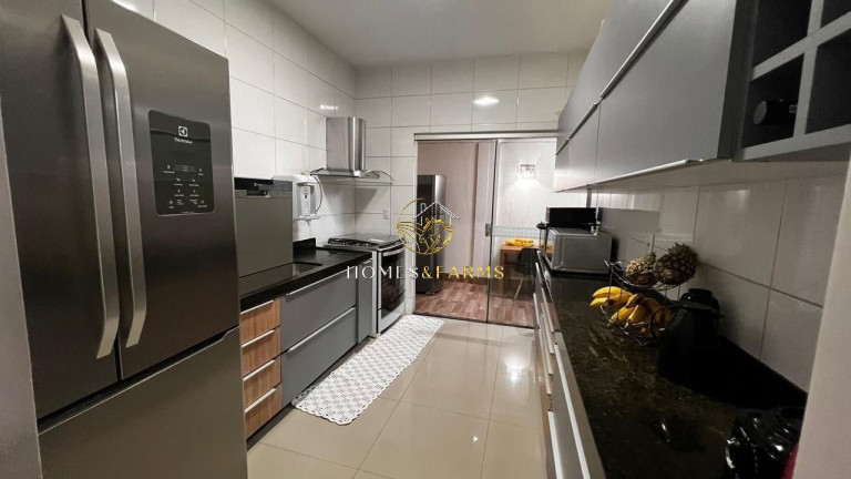 Imagem Casa com 3 Quartos à Venda, 130 m² em Jardim Novo Mundo - Goiânia Imagem Casa com 3 Quartos à Venda, 130 m² em Jardim Novo Mundo - Goiânia