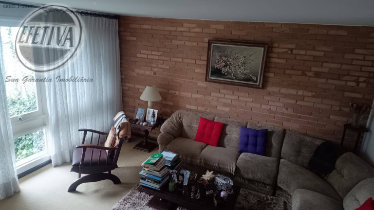 Imagem Casa com 3 Quartos à Venda, 309 m² em Jardim Social - Curitiba