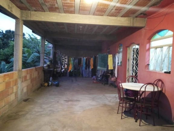 Imagem Casa com 3 Quartos à Venda, 360 m² em Universal - Betim
