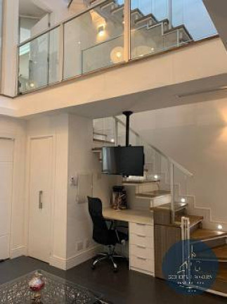 Imagem Casa de Condomínio com 2 Quartos à Venda, 166 m² em Vila Sofia - São Paulo