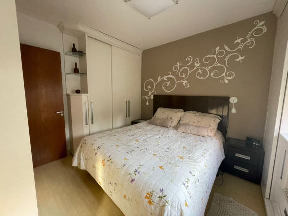 Imagem Apartamento com 3 Quartos à Venda, 80 m² em Rio Branco - Porto Alegre Imagem Apartamento com 3 Quartos à Venda, 80 m² em Rio Branco - Porto Alegre
