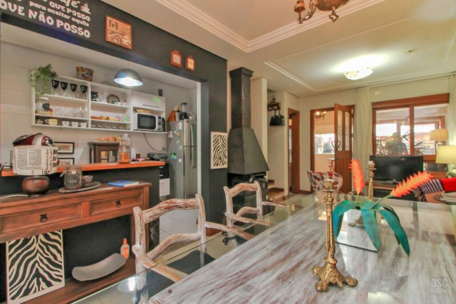 Imagem Imóvel com 3 Quartos à Venda, em Hípica - Porto Alegre Imagem Imóvel com 3 Quartos à Venda, em Hípica - Porto Alegre