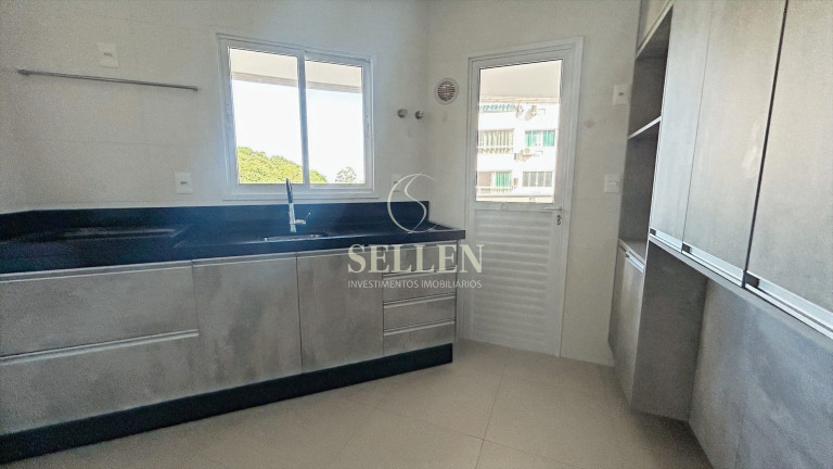 Imagem Apartamento com 4 Quartos para Alugar, 160 m² em Pioneiros - Balneário Camboriú Imagem Apartamento com 4 Quartos para Alugar, 160 m² em Pioneiros - Balneário Camboriú
