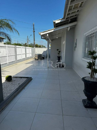 Imagem Casa com 3 Quartos à Venda, 197 m² em Itaipava - Itajaí Imagem Casa com 3 Quartos à Venda, 197 m² em Itaipava - Itajaí