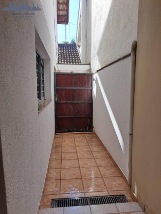Imagem Casa com 3 Quartos para Alugar, em Santa Luzia - Bragança Paulista Imagem Casa com 3 Quartos para Alugar, em Santa Luzia - Bragança Paulista