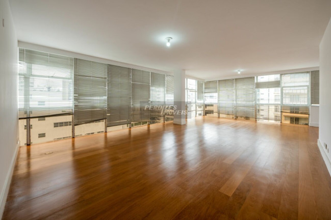 Apartamento com 3 Quartos à Venda, 240 m² em Santa Cecília - São Paulo