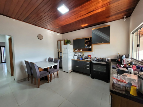 Imagem Casa com 4 Quartos à Venda, 186 m² em Centro - Chapada Dos Guimarães Imagem Casa com 4 Quartos à Venda, 186 m² em Centro - Chapada Dos Guimarães