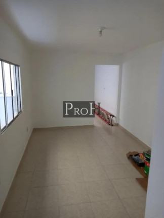 Casa com 5 Quartos à Venda, 212 m² em Condomínio Maracanã - Santo André