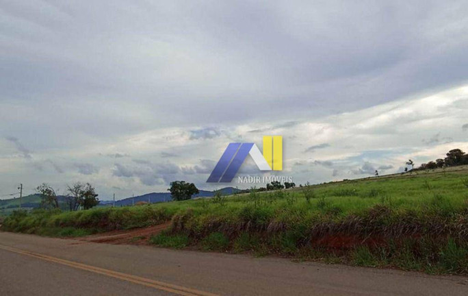 Imagem Chácara à Venda, 4.000 m² em Anhumas - Pouso Alegre Imagem Chácara à Venda, 4.000 m² em Anhumas - Pouso Alegre
