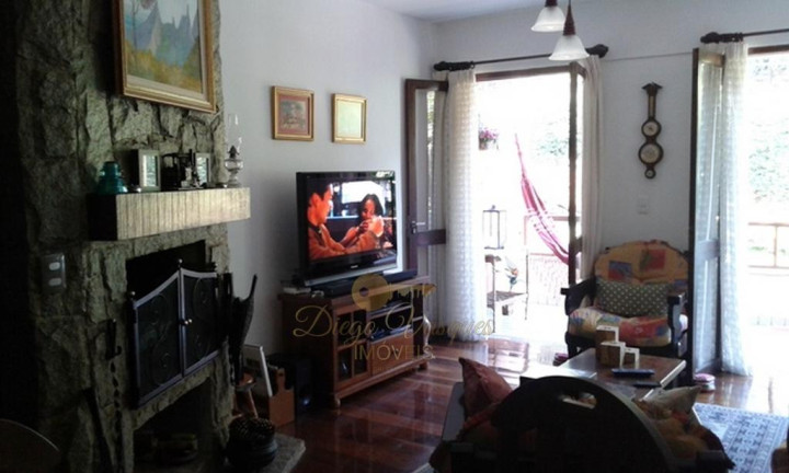 Imagem Apartamento com 2 Quartos à Venda, 70 m² em Green Valleiy - Teresópolis