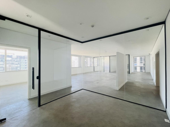 Imóvel Comercial para Alugar, 200 m² em Bela Vista - São Paulo