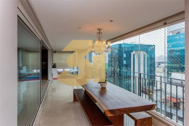 Imagem Apartamento com 3 Quartos à Venda, 223 m² em Itaim Bibi - São Paulo