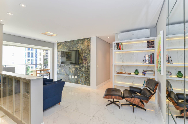 Apartamento com 1 Quarto à Venda, 71 m² em Moema - São Paulo