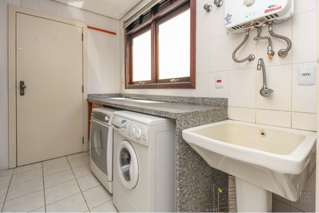 Imagem Imóvel com 3 Quartos à Venda, 137 m² em Petrópolis - Porto Alegre Imagem Imóvel com 3 Quartos à Venda, 137 m² em Petrópolis - Porto Alegre