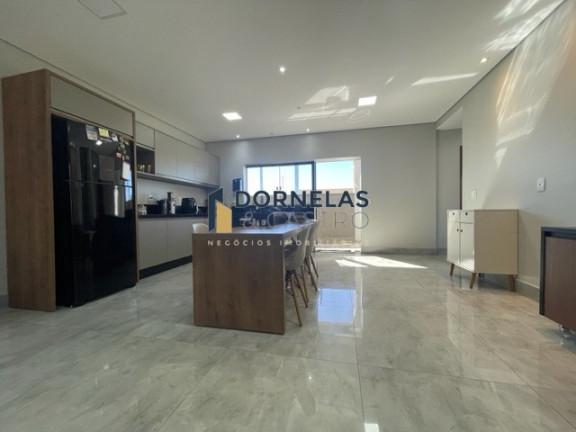 Imagem Casa com 3 Quartos à Venda, 250 m² em Setor Habitacional Arniqueira (águas Claras) - Brasília Imagem Casa com 3 Quartos à Venda, 250 m² em Setor Habitacional Arniqueira (águas Claras) - Brasília