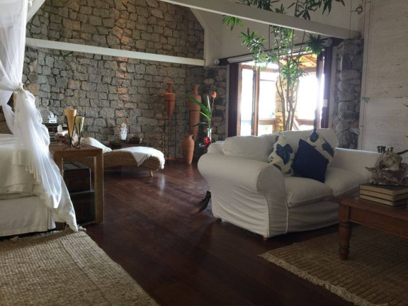 Imagem Casa com 6 Quartos à Venda, 1.500 m² em Praia Do Curral - Ilhabela Imagem Casa com 6 Quartos à Venda, 1.500 m² em Praia Do Curral - Ilhabela