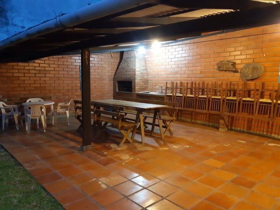 Imóvel com 2 Quartos para Temporada,  em Ponta Das Canas - Florianópolis